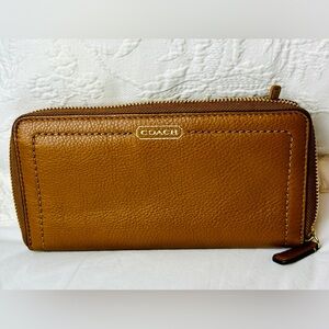 Coach Campbell British Tan Saffiano Leather Zip Wallet Card Holder